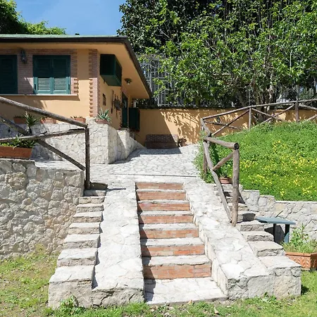 La Nave Panzió Nápoly