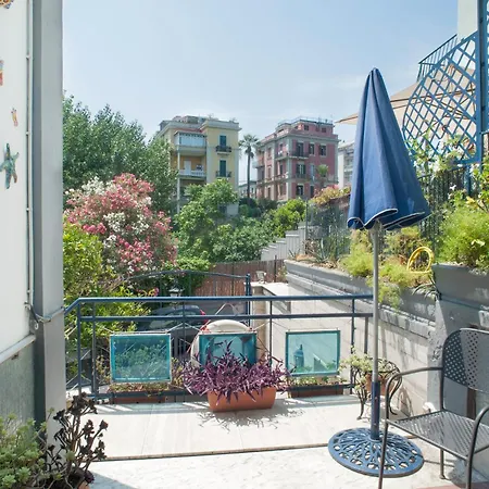 La Nave Bed & Breakfast 5*