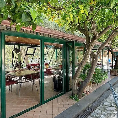 La Nave 4* Napoli